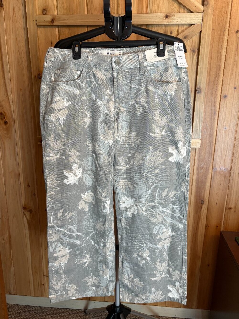Hollister Low-Rise Baggy Jeans Camo Botanical Print Size 12 Short W31 Y2K NWT